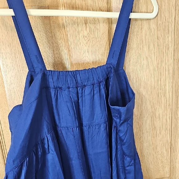 Elegant Navy Maxi Dress - Picture 9 of 11